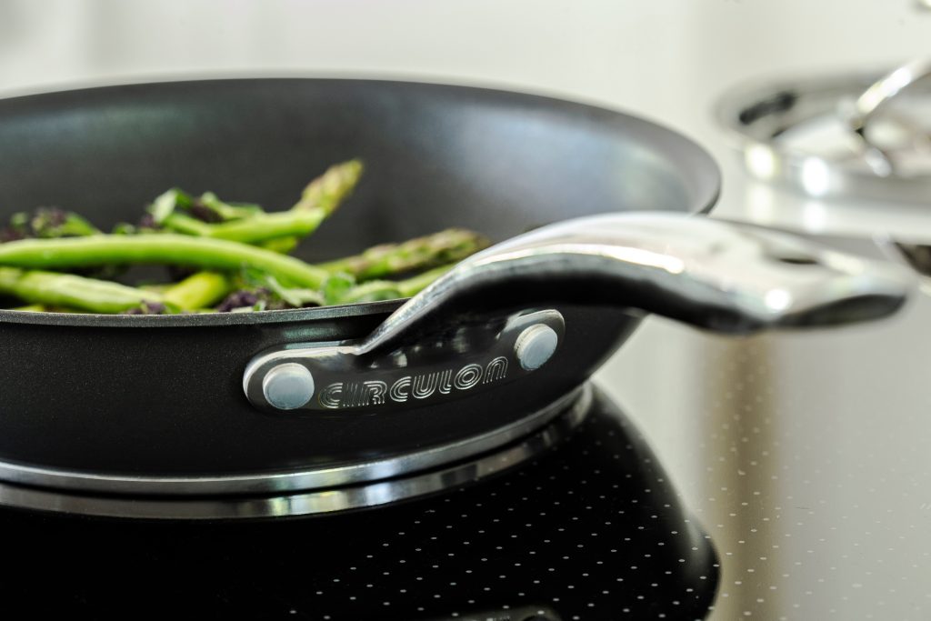 Can a Non Stick Pan Go in the Oven