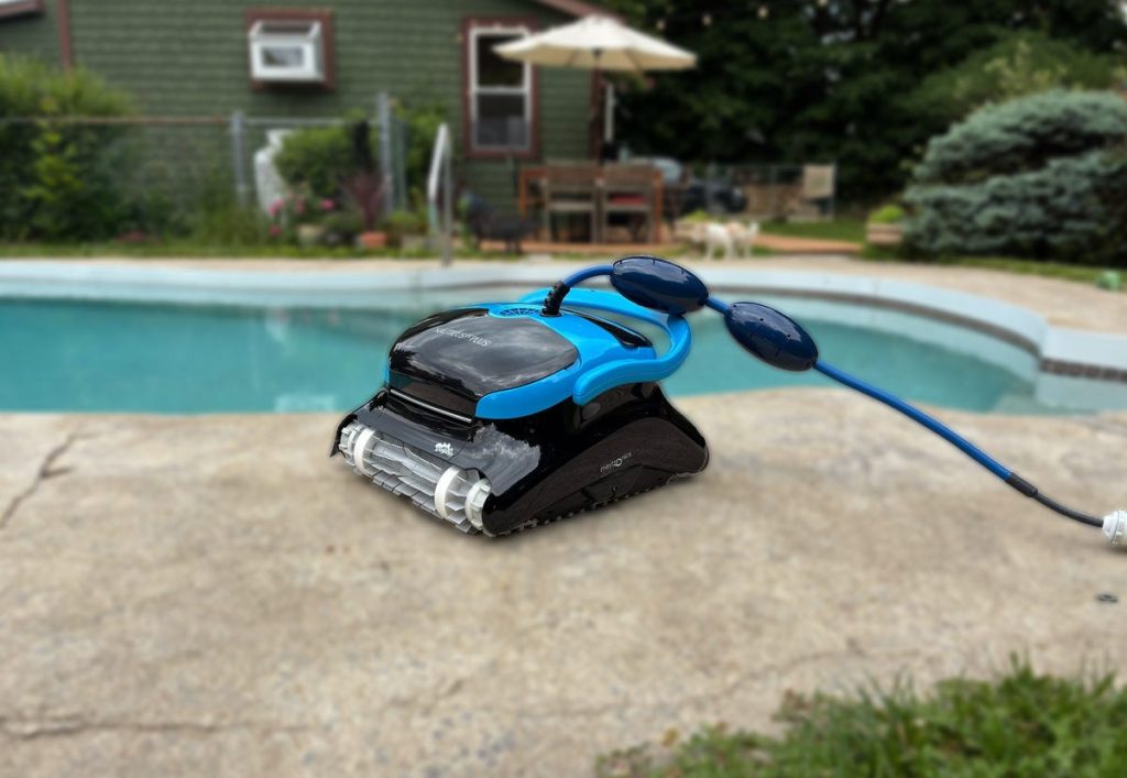 Can You Leave Pool Vacuum in Pool Overnight
