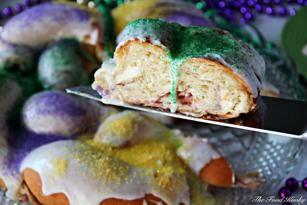 Do King Cakes Need to Be Refrigerated