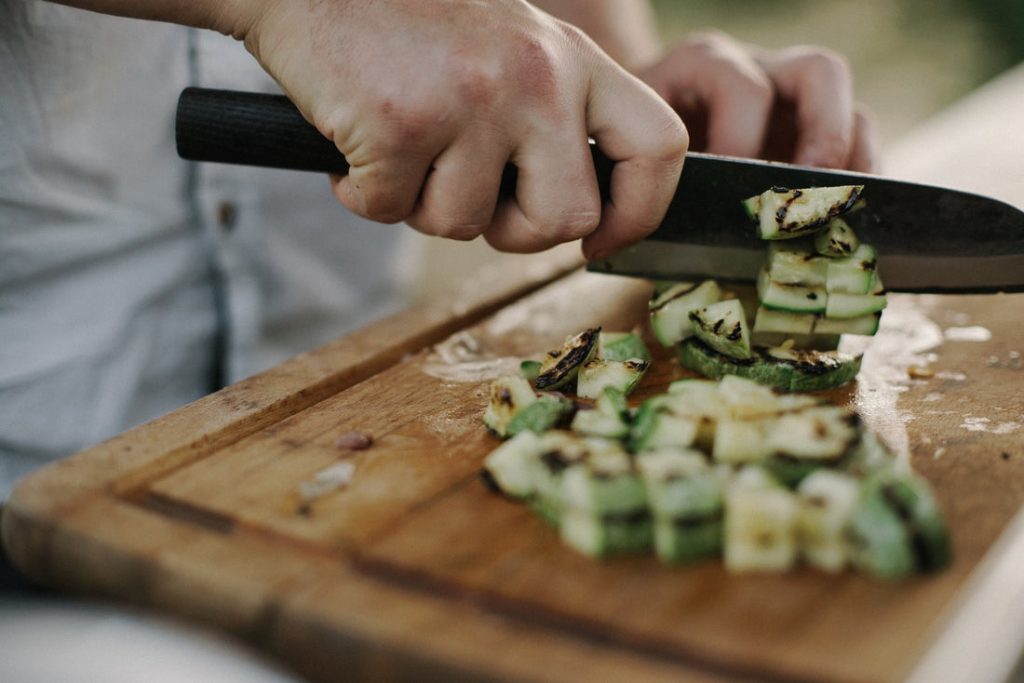How Do I Clean a Bamboo Cutting Board