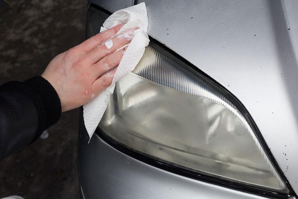 How Do I Clean My Car Headlights