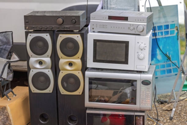 How Do I Dispose of an Old Microwave Oven