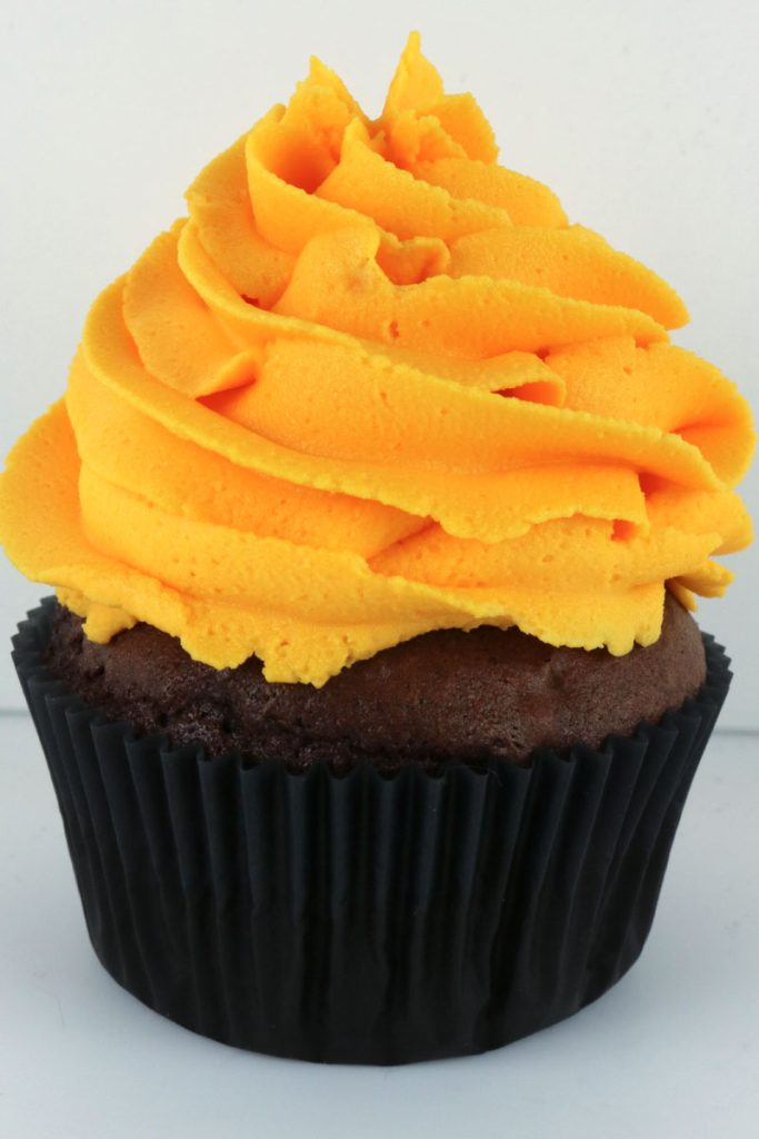 How Do You Make Yellow Icing