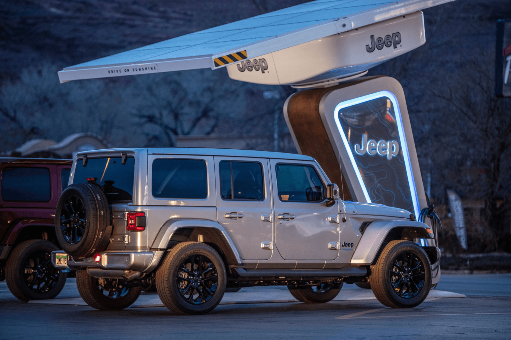 How Long To Charge Jeep 4Xe
