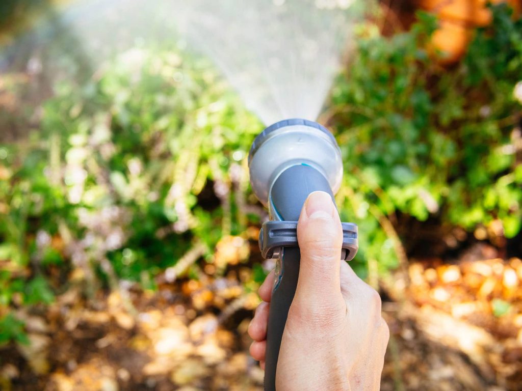 How Many Gallons Per Minute from a Garden Hose