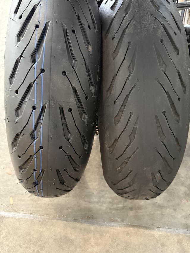 How Many Miles Does a Motorcycle Tire Last