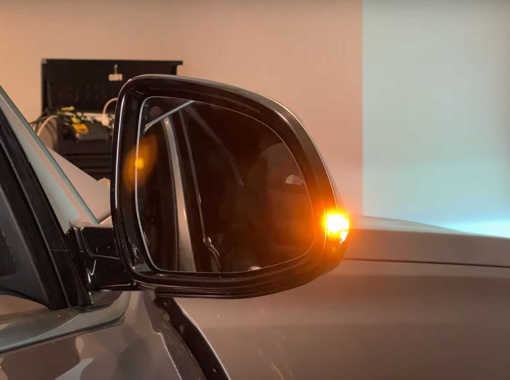 How Much Does It Cost to Fix Car Mirror