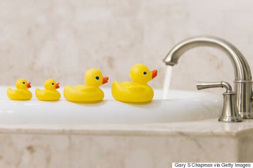 How to Clean Kids Bath Toys