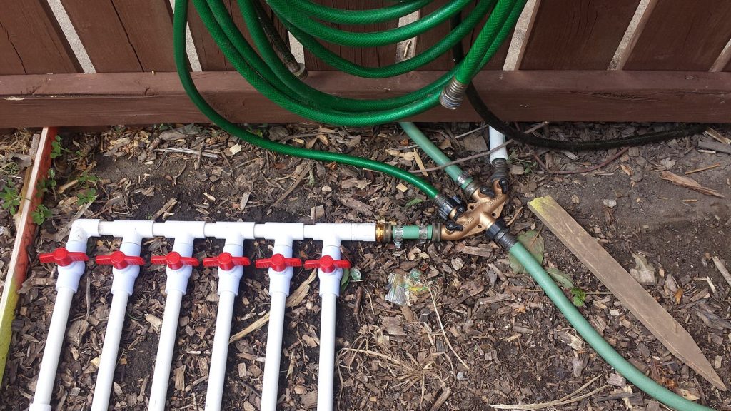 How to Connect Garden Hose to Pvc Pipe