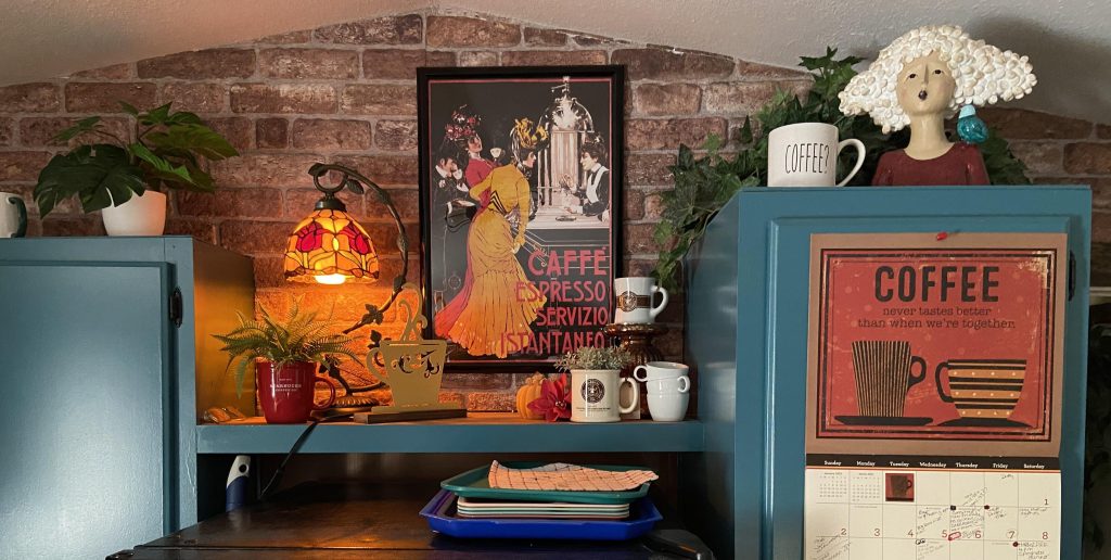 How to Decorate the Top of a Refrigerator