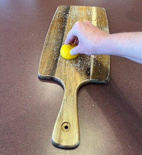 How to Fix Wooden Cutting Board