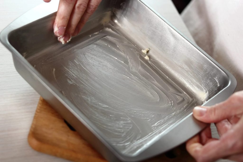 How to Grease a Baking Sheet