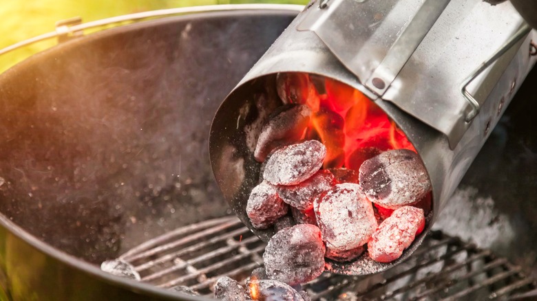 How to Make Grill Hotter With Charcoal