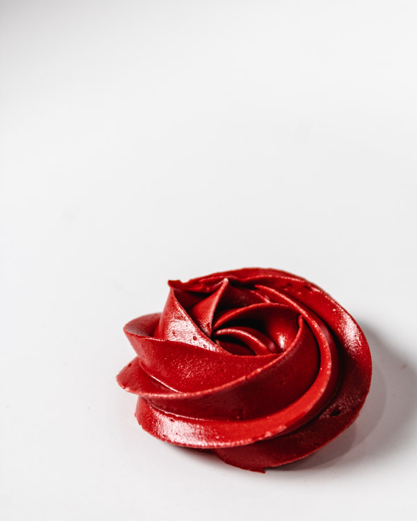 How to Make Maroon Icing