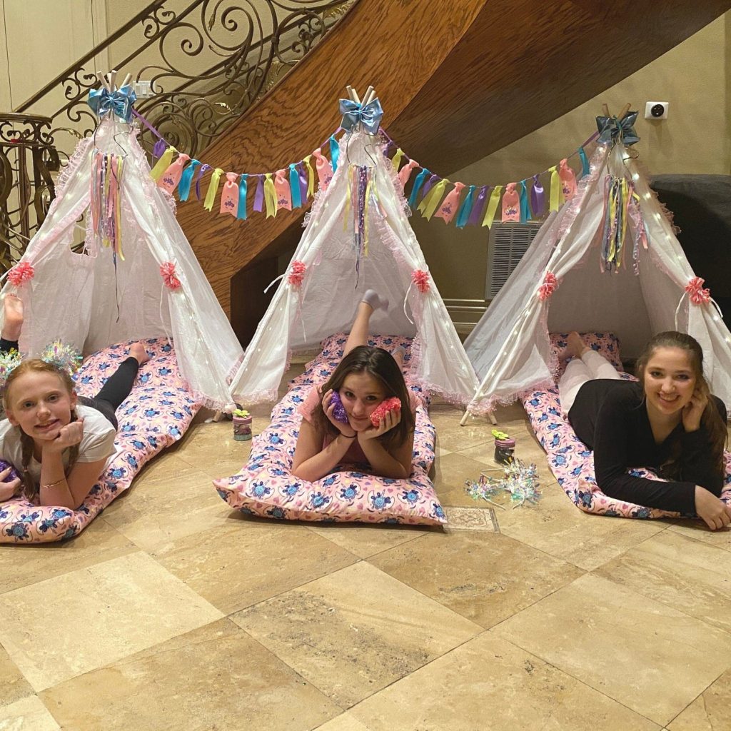 How to Make Tents for a Slumber Party