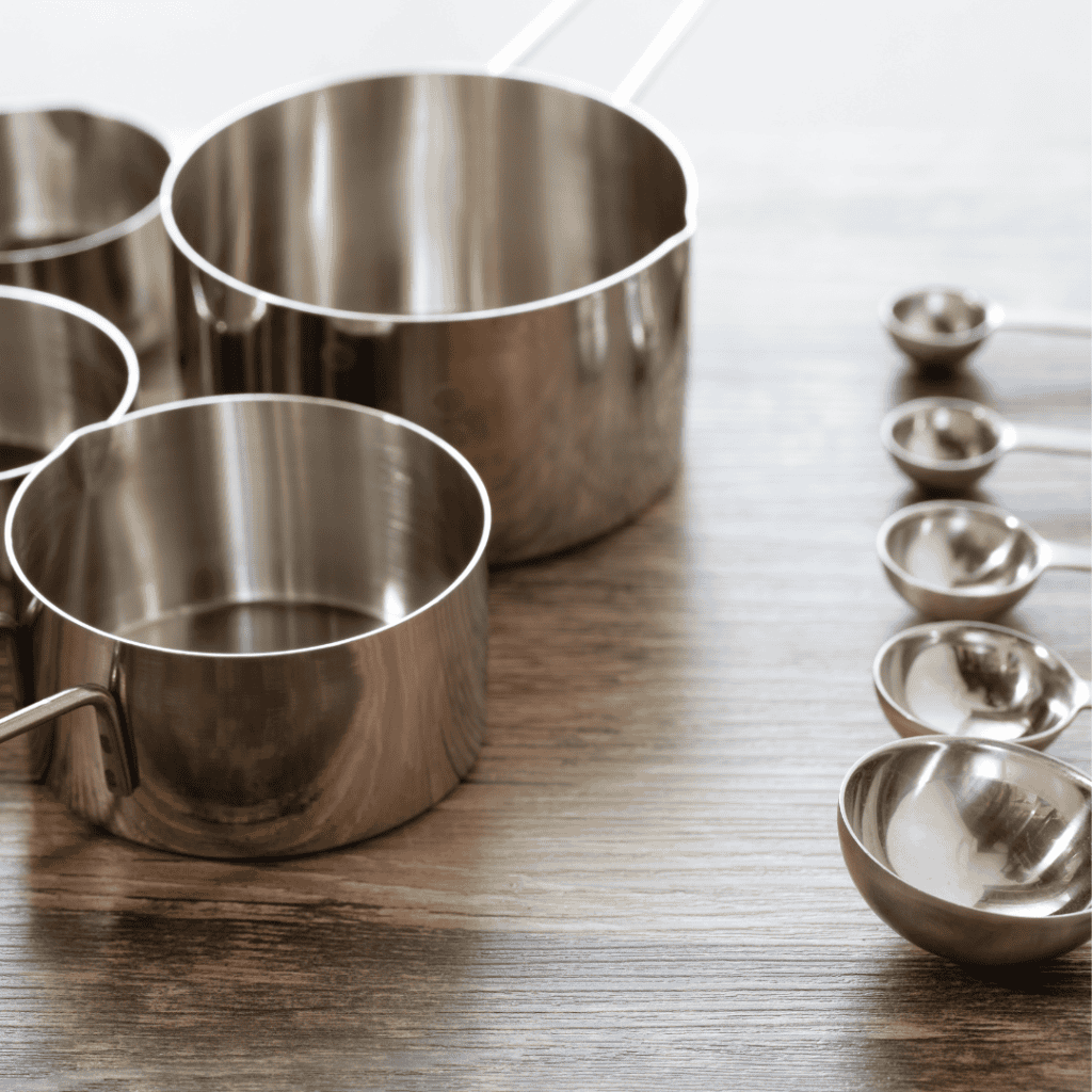 How to Measure 1/4 Cup With 1/2 Cup