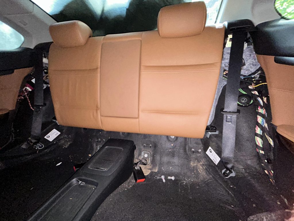 How To Open Bmw 328I Trunk With Dead Battery