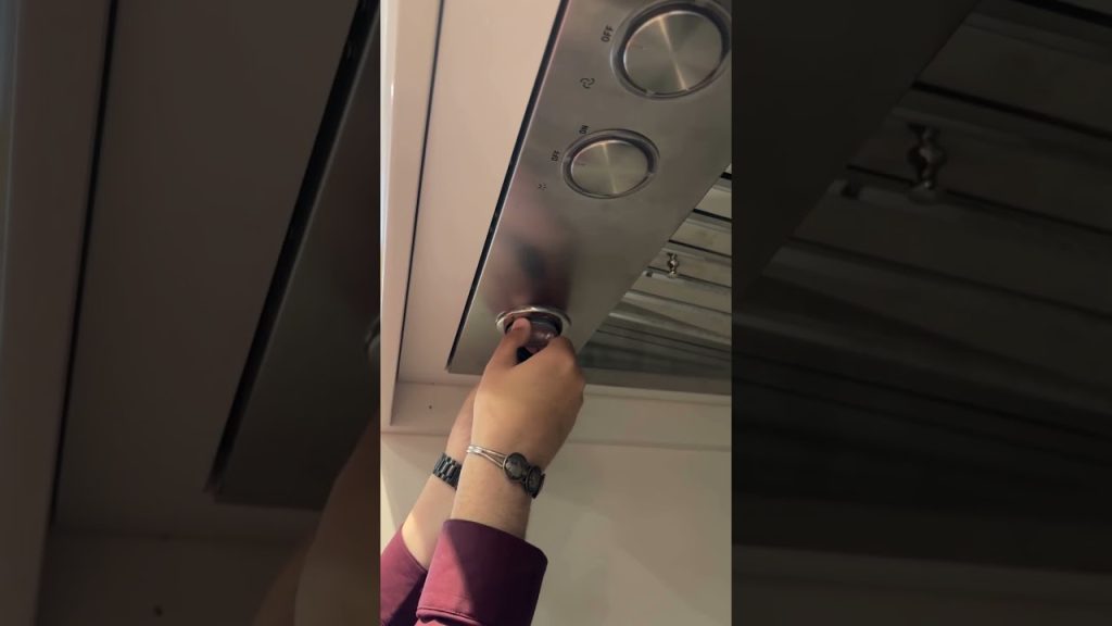 How to Replace Range Hood Light Bulb