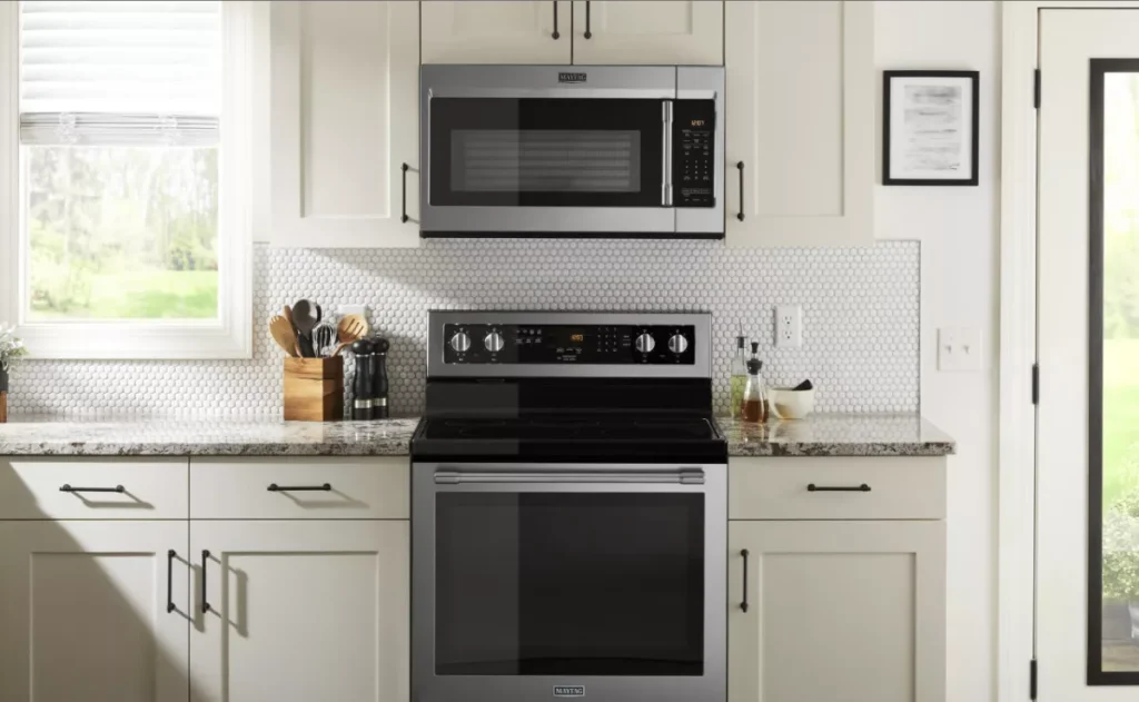 What Difference between Microwave And Oven