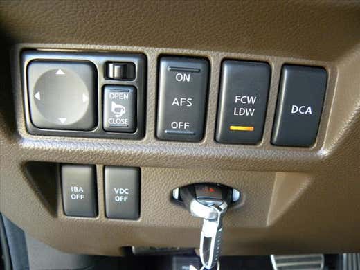 What Is The Vdc Button On Infiniti