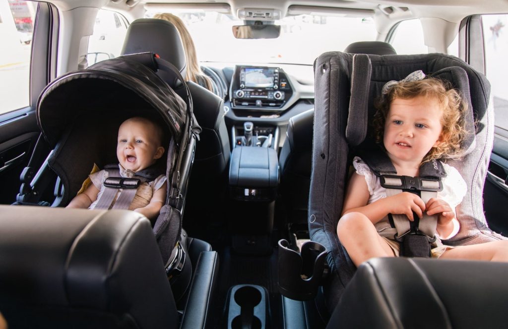 When Does a Baby Face Forward in a Car Seat
