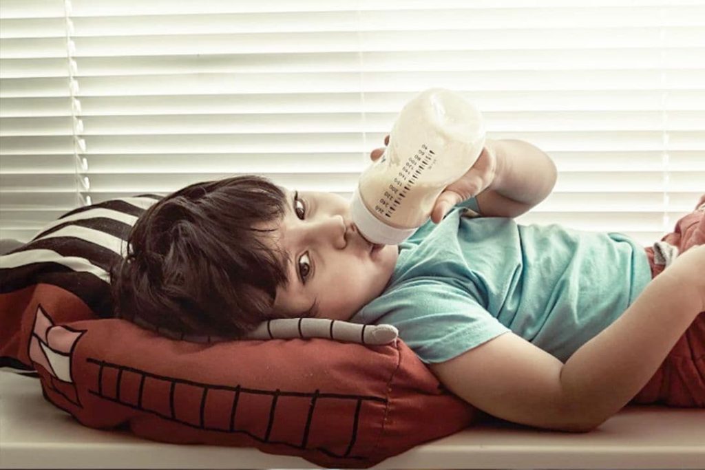 When Should Baby Stop Drinking from Bottle