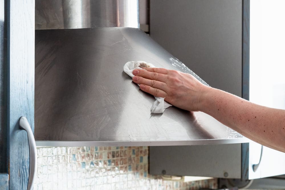 Which Cleaner is Best for Cleaning a Range Hood