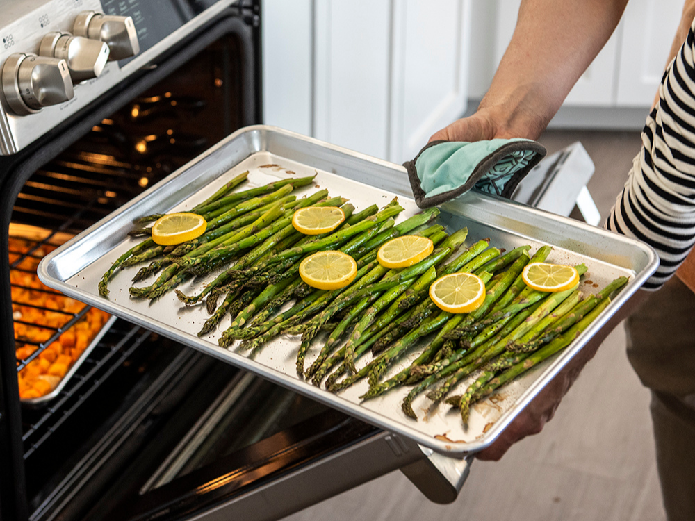 Why Do My Baking Sheets Warp in the Oven