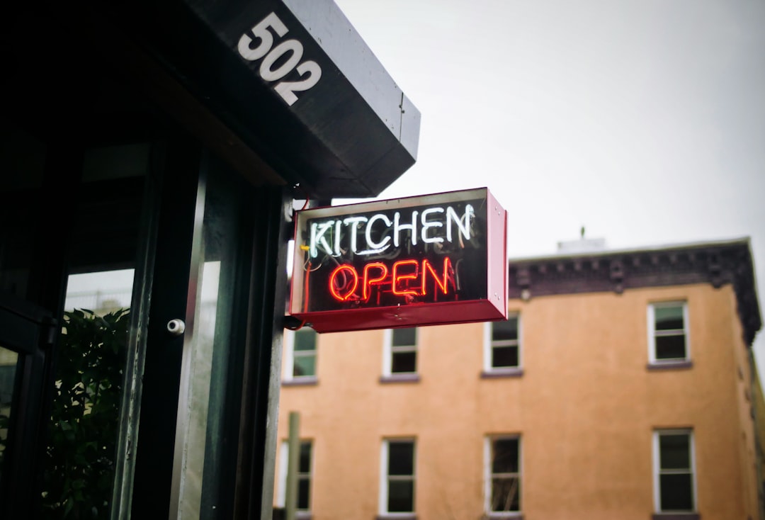How Late is Qt Kitchen Open: Discover Their Exact Closing Time – buzzlyo